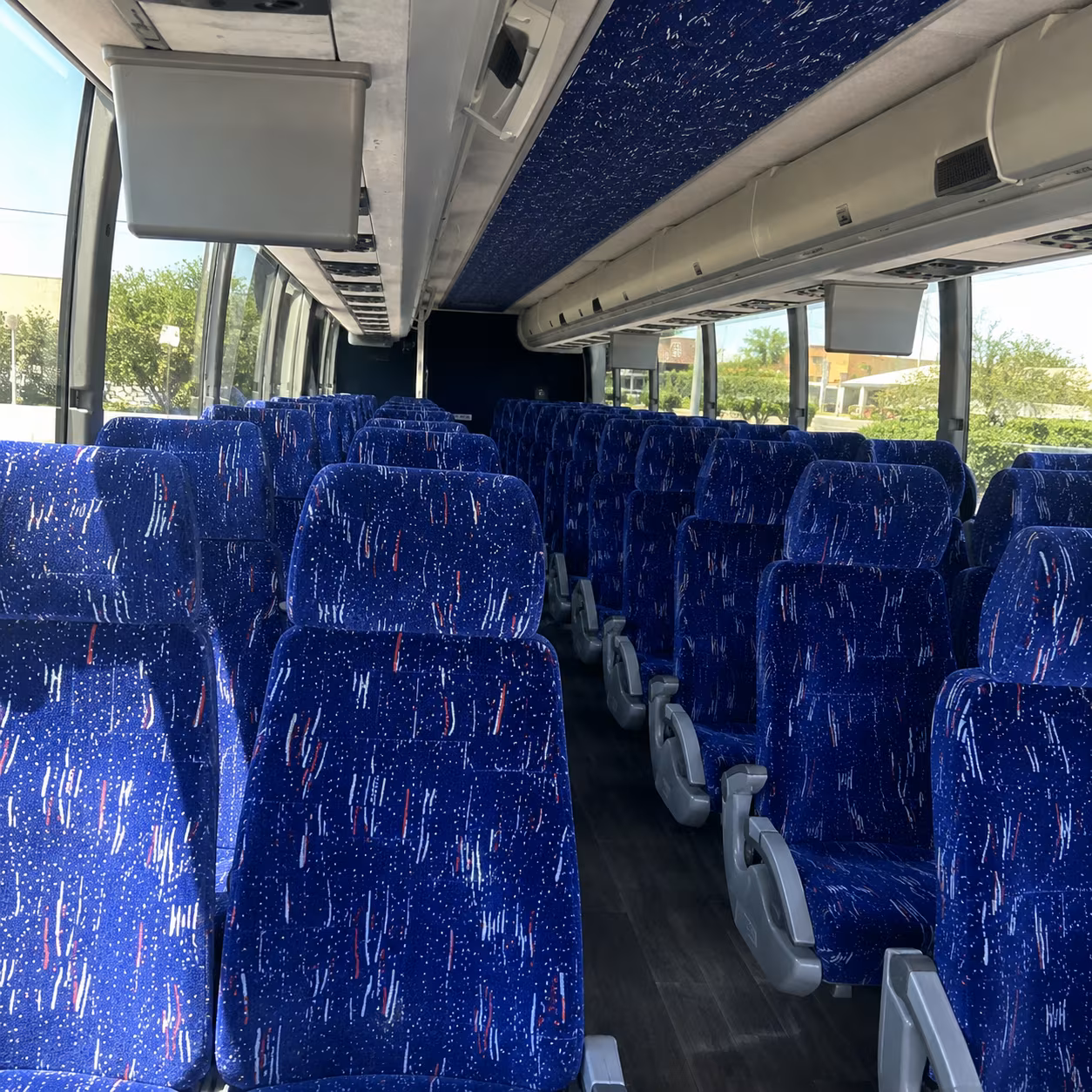 charter bus pickup and drop off at st louis lambert international airport stl